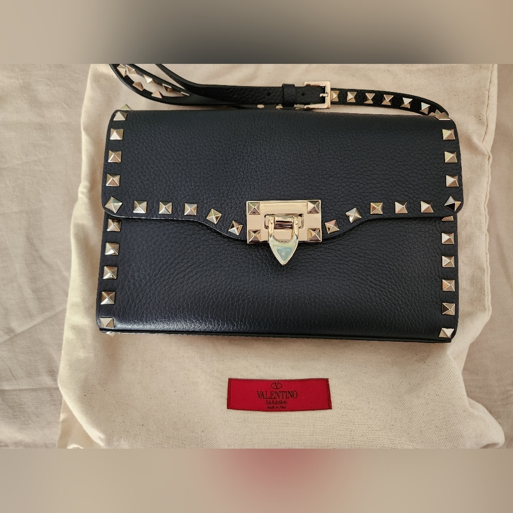 Valentino Garavanismall Rockstud leather crossbody bag